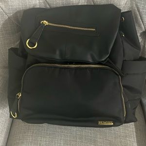 Skip hop diaper bag black
